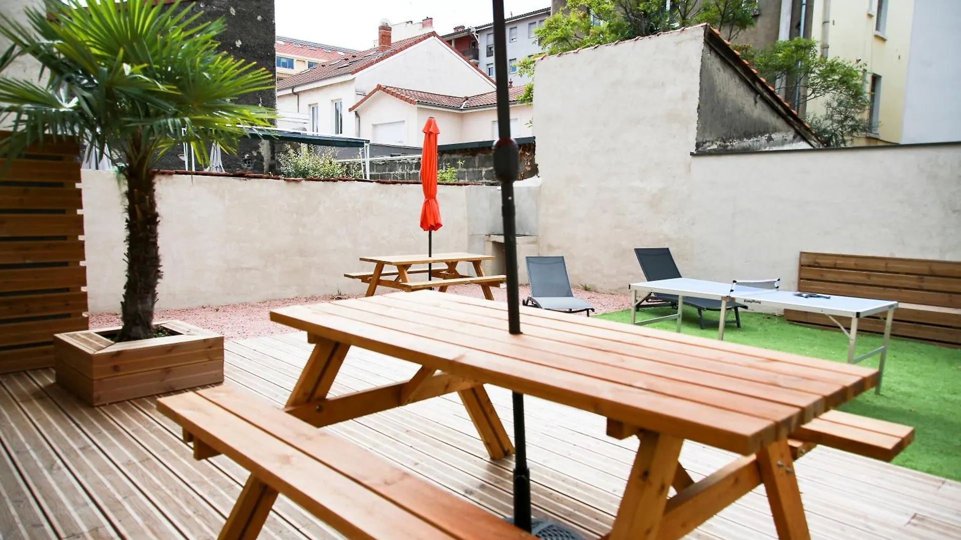 Maison Le Gratte Ciel - Seminaire Ou Famille, Salle De Reunion, 8 Chambres Clim, Jardin & Salle De Sport Villeurbanne France