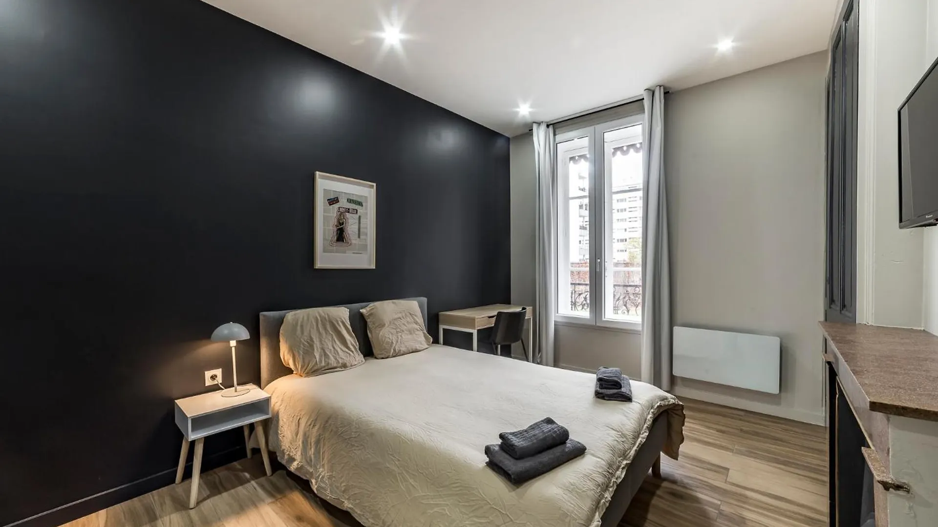 Maison Le Gratte Ciel - Seminaire Ou Famille, Salle De Reunion, 8 Chambres Clim, Jardin & Salle De Sport Villeurbanne Villa