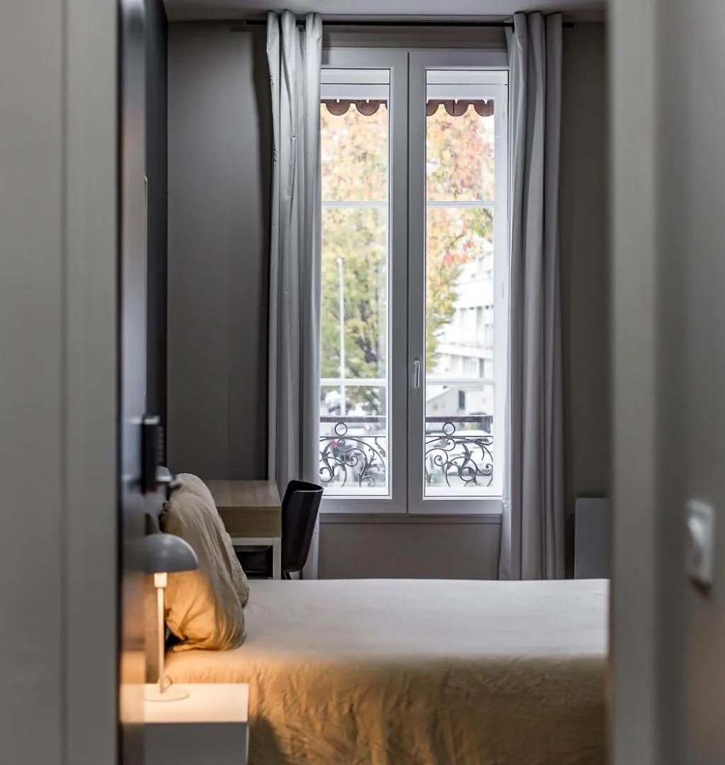 Maison Le Gratte Ciel - Seminaire Ou Famille, Salle De Reunion, 8 Chambres Clim, Jardin & Salle De Sport Villeurbanne